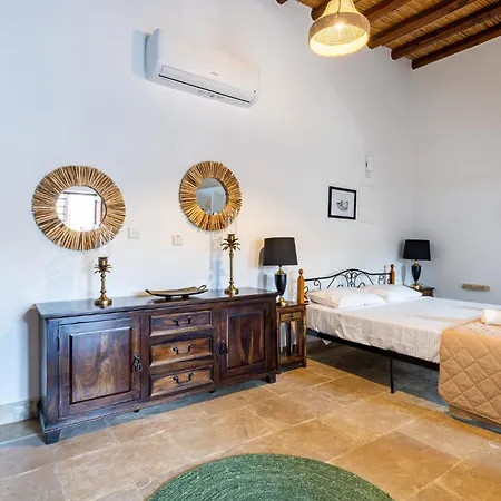 Stone Court Boutique Lejlighedshotel Miliou