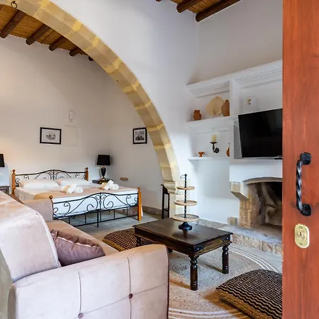 Lejlighedshotel Stone Court Boutique *